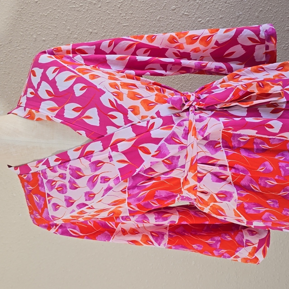Natori Floral Print Mini Robe - Picture 2 of 10
